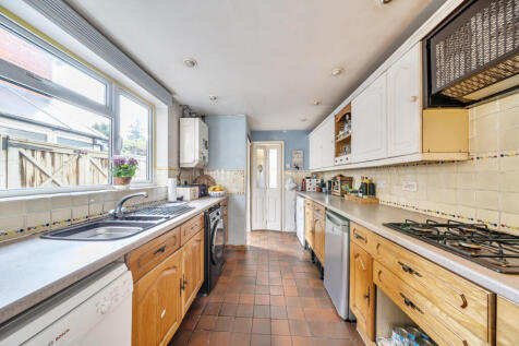 1362319-7-68e7e73...