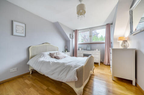 1364028-15-68ee79...