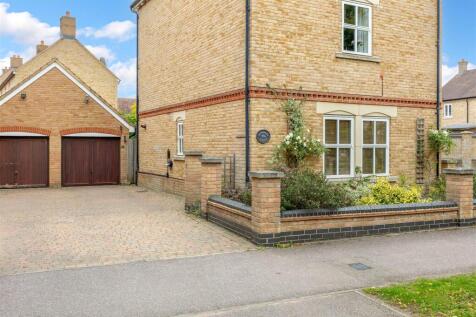 Driveway parking for 3 cars