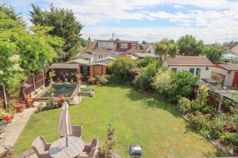 35 DOWNHAM ROAD OUTSIDE.jpg