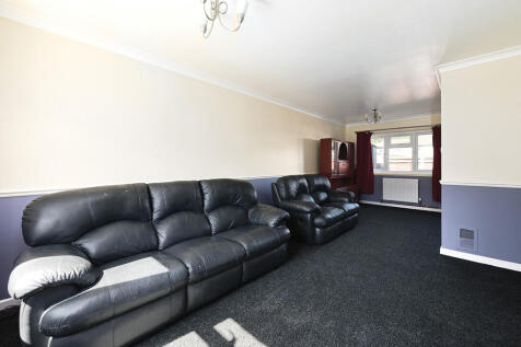 24 Hearsey Garden...