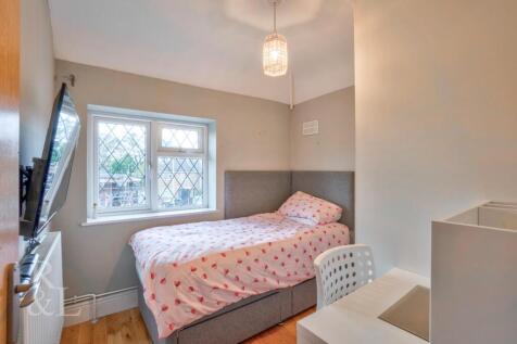 40 Peterdale (18).jpg