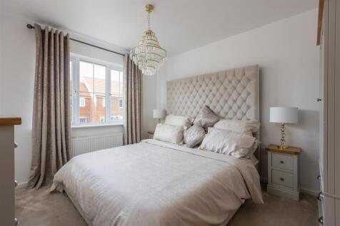 Ploughlands Grove 4 Bedroom 1-1.jpg