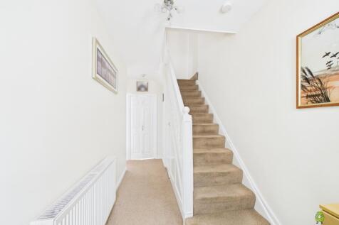 Presented by Nicoleta at EweMove Bexleyheath and D