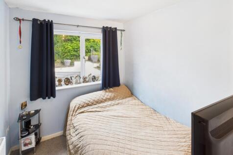 CAM04233G0-PR0021-STILL030