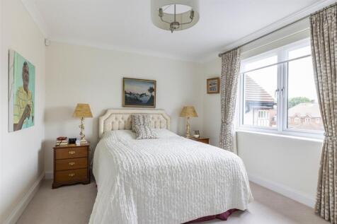 The Farthings, 4 Henderson Crescent, Leatherhead,