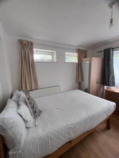 ulcombe-gardens-ct2-7qy-1065794