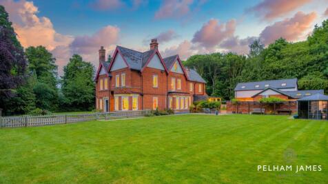 Highfields, Orton Longueville