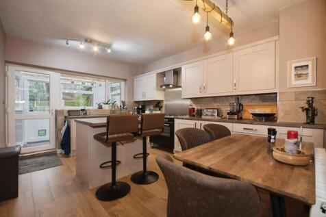 KITCHEN DINER 01.jpg