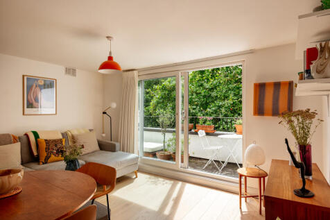 300878 - 25_7_22_TMH N16 6AX10265-Edit.jpg