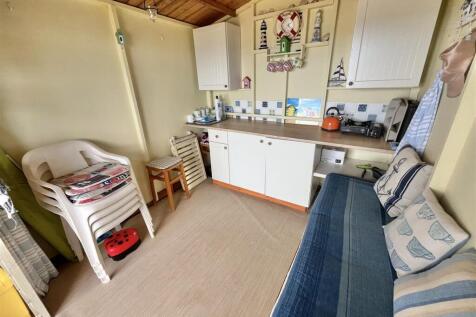 INTERNAL VIEW OF BEACH HUT