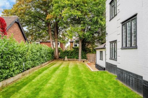 COLLEGE AVENUE (3).jpg