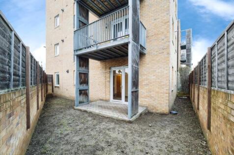 2 bed, 1 bath Flat in edinburgh - Photo 5