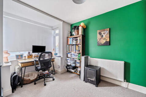 1364331-1-68e9425...