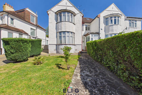 Chain free 3 bed semi-detached house for sale Hol