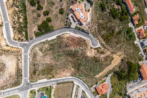 plot with sea/lagoon views