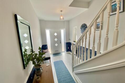 Bramleys Estate Agents - Dewsbury - Whitley Road (