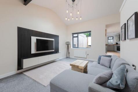 OPEN PLAN KITCHEN, DINER AND LIVING ROOM