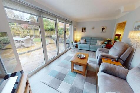 St. Marys Avenue Sitting Room