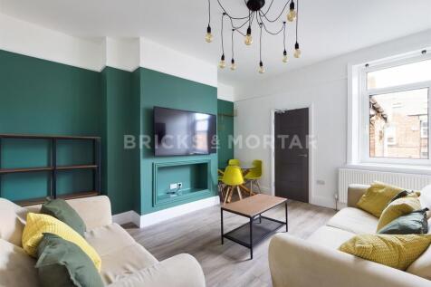 3 Bedroom Flat in NE2 3HA
