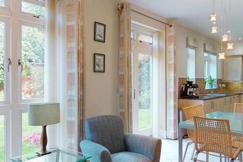 KITCHEN/FAMILY/BREAKFAST ROOM