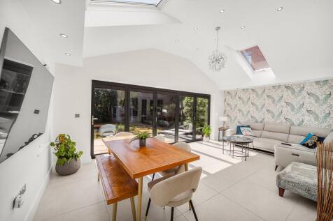 Living / Dining Room