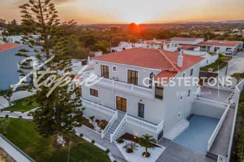 Near Vale do Lobo 6 Bed Fully Renovated Villa For Sale (19)