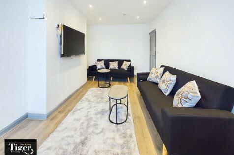 CAM02176G0-PR0391...