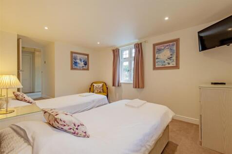 Station House - Bedroom 1