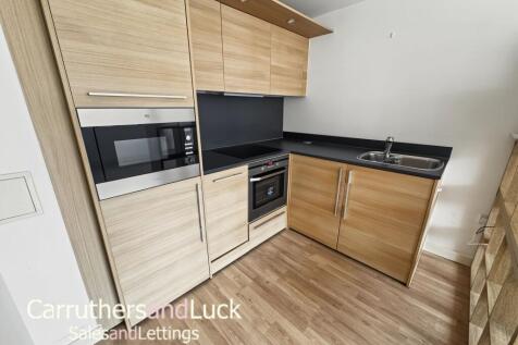 Open Plan Lounge / Kitchen