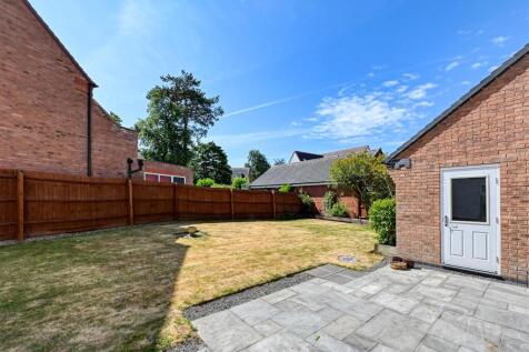 58 Henry Fowler Drive-33.jpg