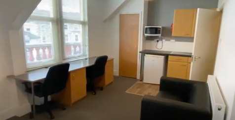 Flat in PL4 8HF