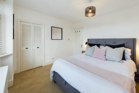 CAM02854G0-PR0318...