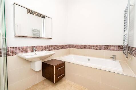 5 bed, 4 bath Terraced in Glasgow - Photo 21