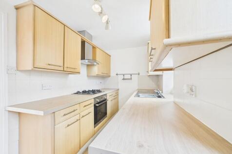 CAM02089G0-PR0573...