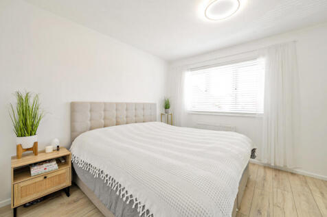 1319768-14-686b92...