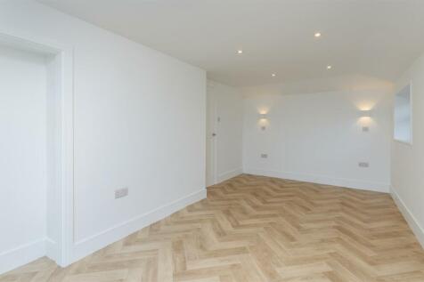 Reception or 3rd Bedroo