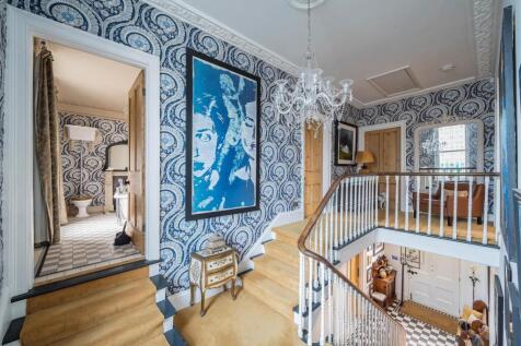 Landing & Stairs