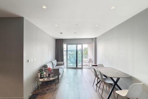 Beautiful, spacious, Property in SE10