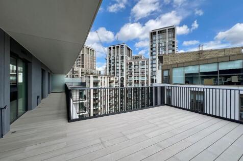 10th Floor Penthouse | Exceptional Terrace Space | Direct Access to the Rooftop Beach Pool