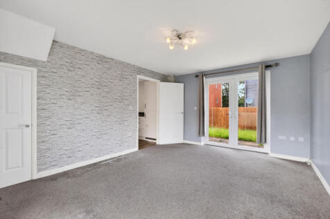 Living Room (2)