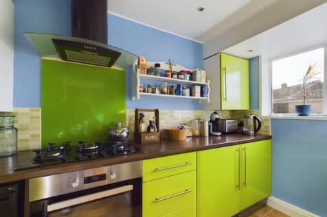 CAM02386G0-PR0113-STILL051