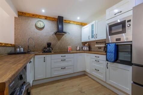 25 Garden Flat-16.jpg