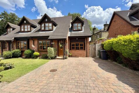 Bramleys Estate Agents - Vicarage Court - Cleckhea