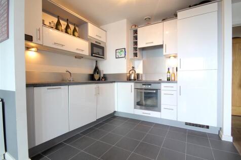 Kitchen.JPG