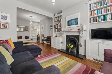 FOR SALE - Kent Road, W4