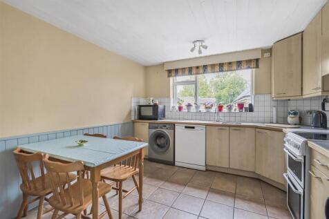 The Old House, Hannington