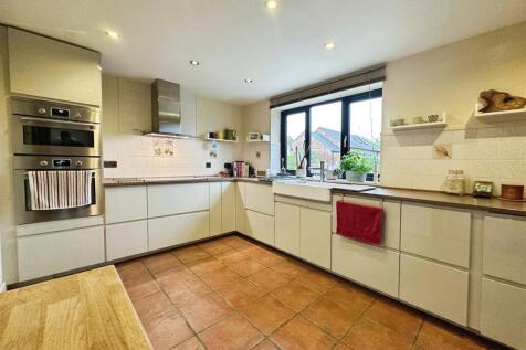 01f840c3--4D7F-AE00-2A2EA19A0C4D-26888-000007B2004