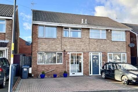 Pinewood Drive Woodgate 2.jpg