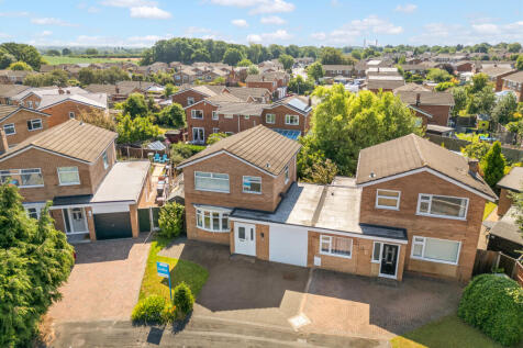 8 Sweetbriar Close-39.jpg